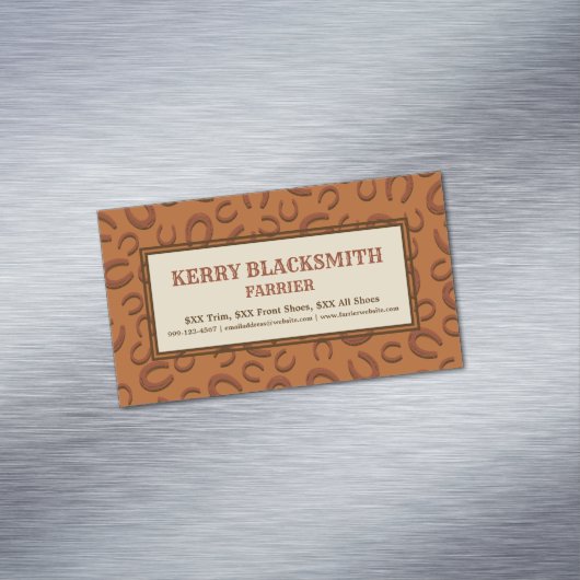 西皮革のタンと茶色の馬蹄型 マグネット名刺 (インサイチュ)