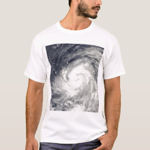 西部の太平洋上の台風Lupit Tシャツ