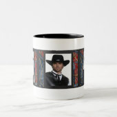 西部の日曜日のベストのマグ ツートーンマグカップ (中央)