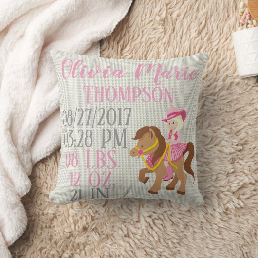 西部の馬の子馬の誕生に乗っているピンクの女の赤ちゃん クッション (ブランケット)