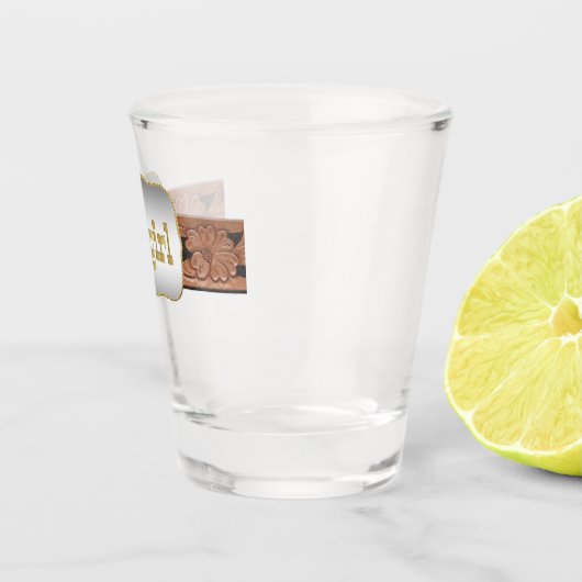 西部ベルトおよび女性のカーボーイのバックル ショットグラス (右)