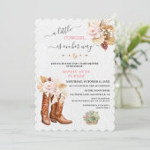 西A小さな女性のカーボーイブーツ赤ちゃんシャワー 招待状 (スタンド正面)