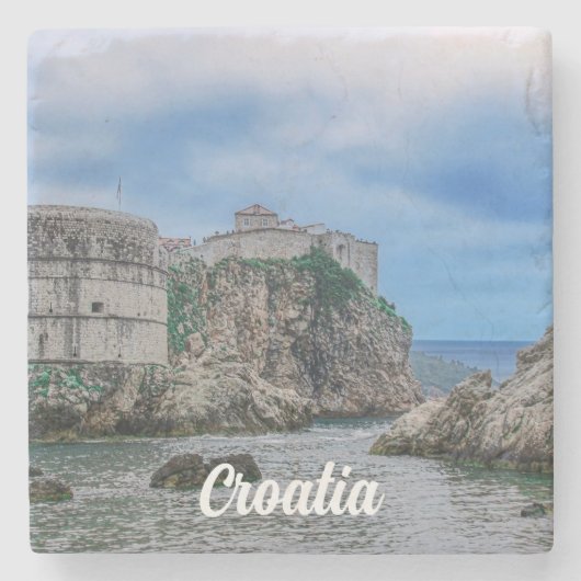 要塞の壁、岩の多い海岸、クロアチアの海 ストーンコースター (正面)