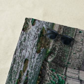 要塞の壁、岩の多い海岸、クロアチアの海 ビーチタオル (インサイチュ)