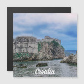 要塞の壁、岩の多い海岸、クロアチアマグの海 (正面/裏面)