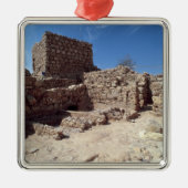 要塞宮殿の残物 メタルオーナメント (正面)