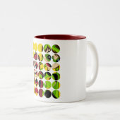 覆われたスーパーヒーローの女の子のマグ ツートーンマグカップ (正面右)