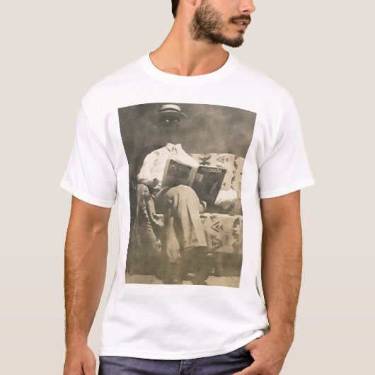 見えない人のワイシャツ Tシャツ (正面)