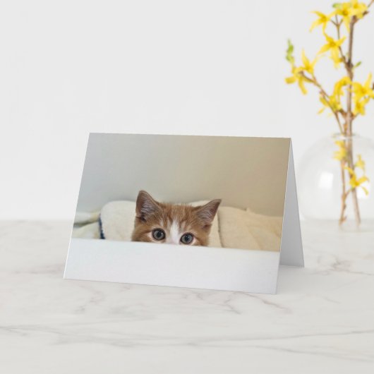 「見えるよ」 – ルイーズが覗き見る カード (黄色い花)