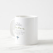 見つけるのが難しい素晴らしい医師への特別な贈り物 コーヒーマグカップ (正面左)