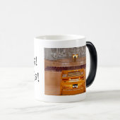 見て!手を出すな!オルガンコンソールマグ モーフィングマグカップ (正面右)