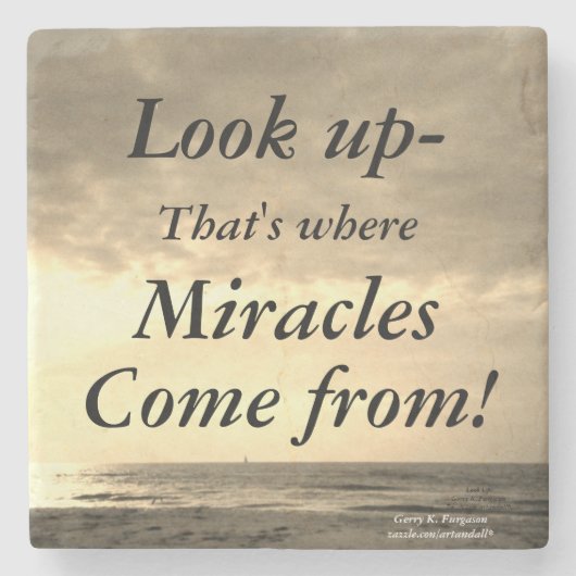 見上げる ストーンコースター (正面)