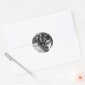 見下ろすペンシックエンジェル ラウンドシール (封筒)