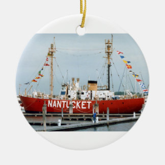 見事な旗とのLightship Nantucket セラミックオーナメント