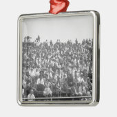 見物人 メタルオーナメント (左)