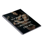 規律とモチベーション – 女性のジムのインスピレーション ノートブック (右側)