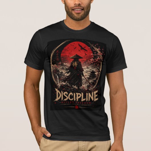 規律は自由を築く – サムライ・ウォリアーTシャツ Tシャツ (正面)