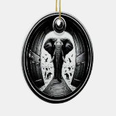 覗き窓から象を入れ込む | 魚目 セラミックオーナメント (右)