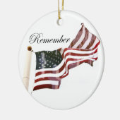 覚えるメモリアルデー – 古い栄光の中で十字架 セラミックオーナメント (左)