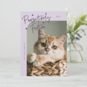 親しみやすいフェスティバル猫フォトパープルクリスマス シーズンカード (スタンド正面)