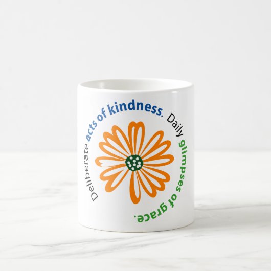 親切さおよび優美のマグ コーヒーマグカップ (中央)