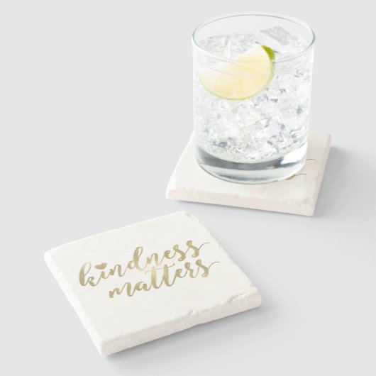 親切さは感動的な引用文金ゴールドのハートの重要です ストーンコースター (横)