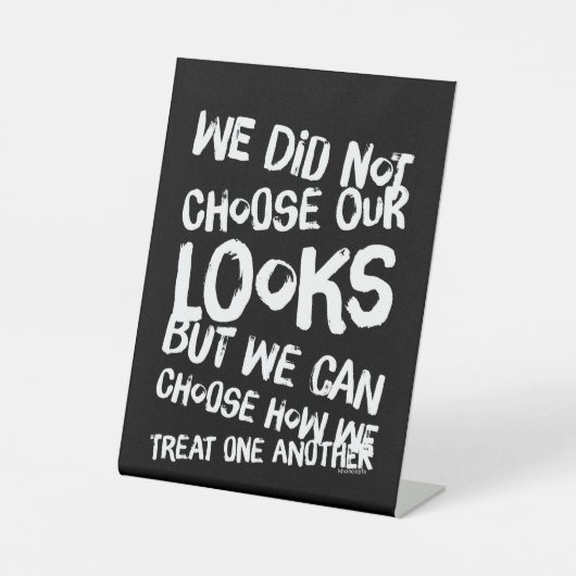 親切である 台座サイン (正面)