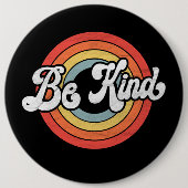 親切である 缶バッジ (正面)