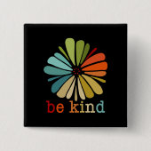 親切である 缶バッジ (正面)