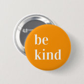 親切なボタンオレンジ 缶バッジ (正面&裏面)