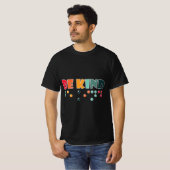 親切な点字識字盲認識度 Tシャツ (正面フル)