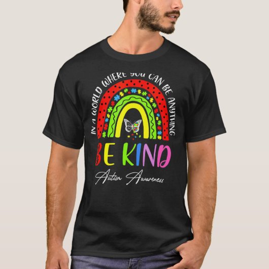 親切な虹のパズル蝶の自閉症の意識 Tシャツ (正面)