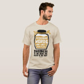 親切な言葉は蜂の巣のようなものだ Tシャツ (正面フル)