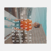 >- >親切な>->のフリースの投球の1つ フリースブランケット (正面(横))