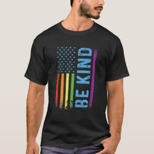 親切なLGBT LGBTQゲイプライドレインボーアメリカン国旗 Tシャツ