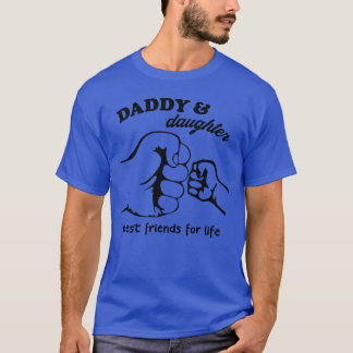 親友パパと娘の拳バンプ家族 Tシャツ