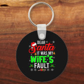 親愛なるサンタへ 私の妻のせいだ クリスマス家族 キーホルダー (正面)