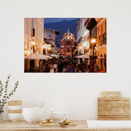 観光客オンサンクリストバルデラスカサス通り ポスター (キッチン)