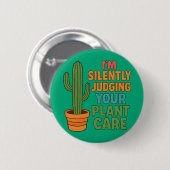 観葉植物の世話を静かに監視中 プラントラバー 缶バッジ (正面&裏面)