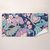 観賞用の花を様式化したシームレスなパターン  バスタオル (バスタオル)