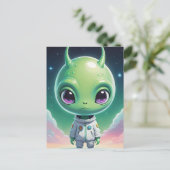 角を持つ緑色の大きなエイリアン ポストカード (スタンド正面)