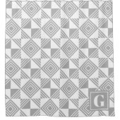 角三角形ジオメトリグレー白モノグラム シャワーカーテン (正面)