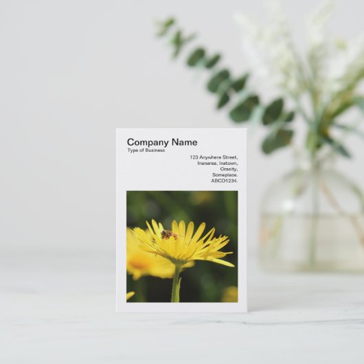 角写真(v3) - 忙し Bee 名刺 (スタンド正面)