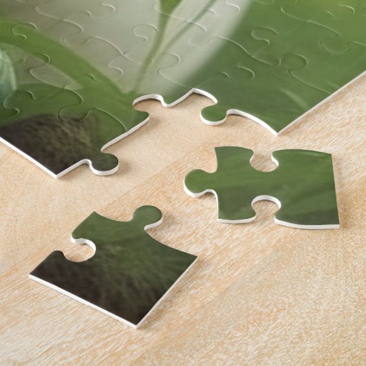 角花が咲き乱れたかわいい白い愛牛 ジグソーパズル (側面)