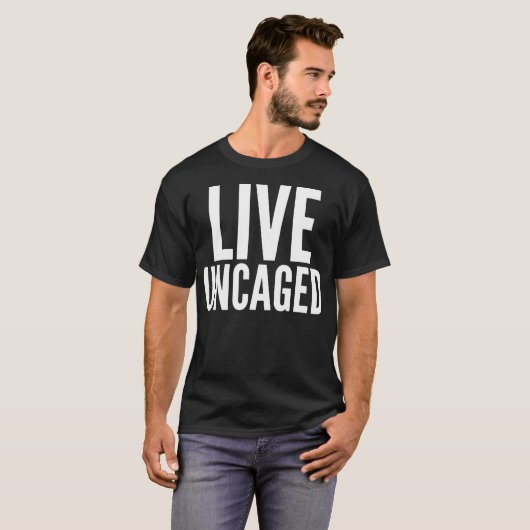 解放されたタイポグラフィのTシャツは住んでいます Tシャツ (正面フル)