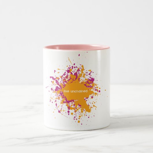 解放されたマグは住んでいます ツートーンマグカップ (中央)
