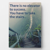 言葉やる気を起こさせる – 成功へのエレベーターなし フォトプラーク (正面)