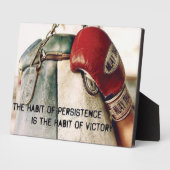 言葉やる気を起こさせる – 粘り強さの習慣 フォトプラーク (側面)