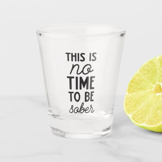 言葉通おもしろいりに飲む ショットグラス (正面)