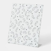 言語、ダークグレーのペデスタル記号 台座サイン (正面)